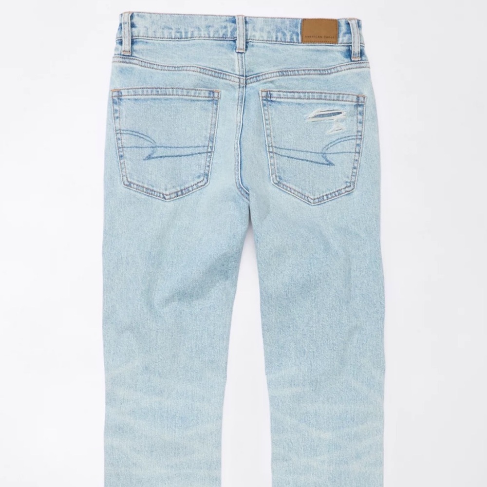 American Eagle Outfitters Light Blue Ripped Straight Leg Jeans - Picture 5 of 14